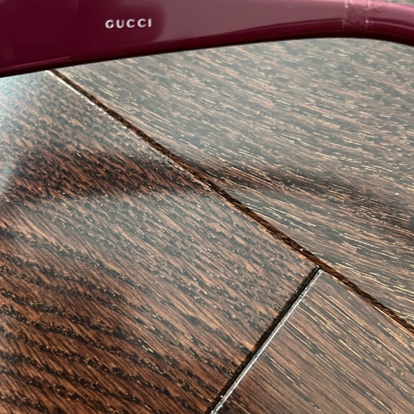Gucci Sunglasses - Picture 5 of 5